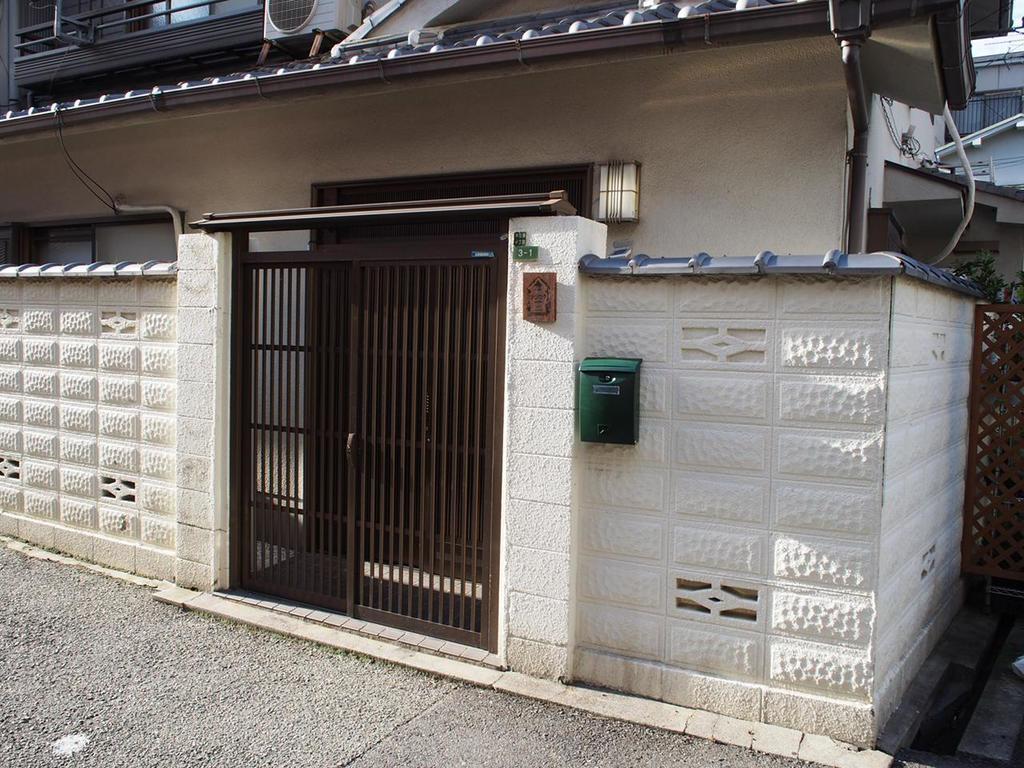 Guesthouse Ten-Roku - Female Only Osaka Eksteriør billede