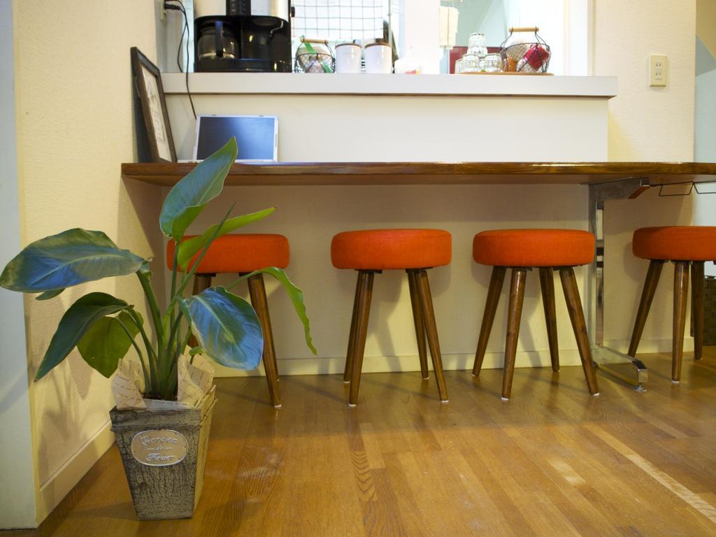 Guesthouse Ten-Roku - Female Only Osaka Eksteriør billede