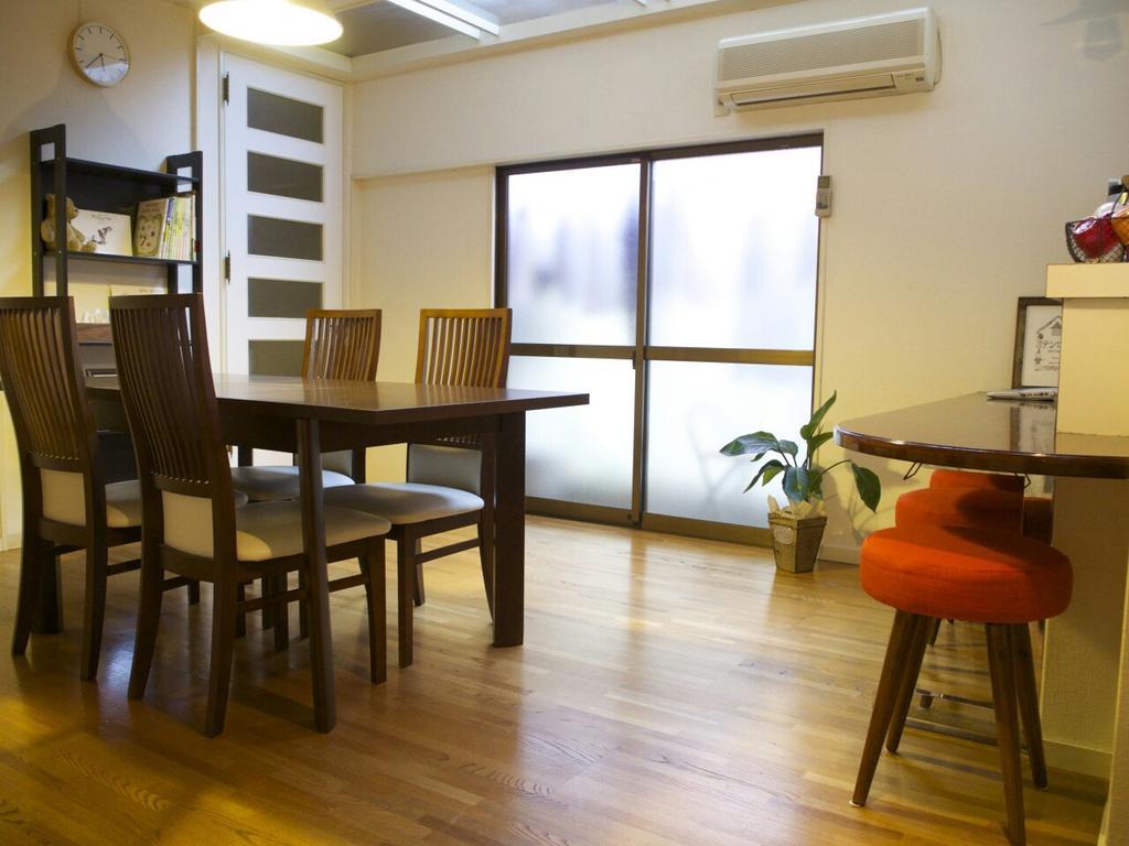Guesthouse Ten-Roku - Female Only Osaka Eksteriør billede